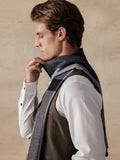 Klassischer Weicher Warmer Schal