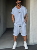 Athleisure Fusion Set aus T-Shirt und Shorts