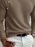 Gerippter Rollkragenpullover mit asymmetrischem Knopf-Detail