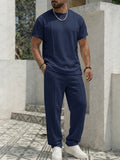 Urban Casual T-Shirt und Hosen Set mit Knopf-Details