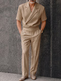 Elegantes Sommer-Set aus Oberteil mit halber Knopfleiste und gerader Hose