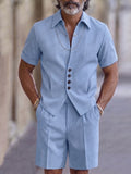 Elegantes Set aus Kurzarmhemd mit Knopfleiste und Shorts Blau