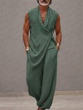 Minimalistisches Set aus lockeres Tanktop und Hose aus 100 % Baumwolle