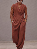 Minimalistisches Set aus lockeres Tanktop und Hose aus 100 % Baumwolle