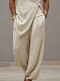 Minimalistisches Set aus lockeres Tanktop und Hose aus 100 % Baumwolle