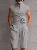 Avantgardistisches Set aus Weste und Shorts mit Blumendekor