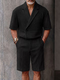 Smart Casual Set aus plissiertem Kurzarm-Blazer und Shorts