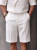 Smart Casual Set aus plissiertem Kurzarm-Blazer und Shorts
