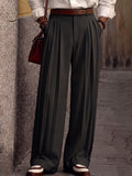 Elegante Faltenhosse für Herren im Business-Casual-Stil