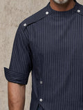 Urban Pullover-Hemd mit Knopfdetail und Nadelstreifen