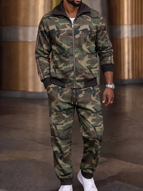 COOFANDY Herren Zweiteiler Set in Armeegrün mit Camouflage-Print, Reißverschluss-Jacke und Jogginghose, Frontansicht