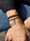 Mehrlagiges Wickelarmband mit Kreuz im Ethno-Stil