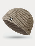Modische warme Strick-Beanie