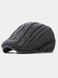 Vielseitige Retro-Strickbaskenmütze