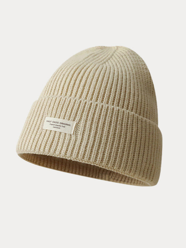 Stilvolle Warme Strickmütze mit Label-Design