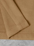 Lässige stilvolle Reversjacke mit Knopfverschluss Detailansicht