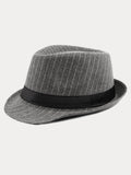 Klassischer Gestreifter Breitkrempiger Fedora-Hut