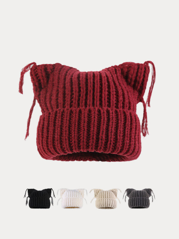 Einzigartige Strickmütze mit Katzenohren und Quasten