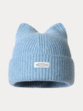 Modische Plüsch-Beaniehat mit Miau-Label