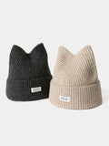 Modische Plüsch-Beaniehat mit Miau-Label