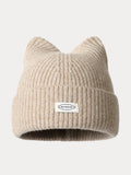 Modische Plüsch-Beaniehat mit Miau-Label