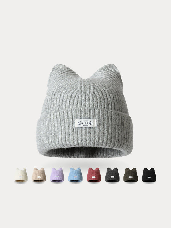 Modische Plüsch-Beaniehat mit Miau-Label