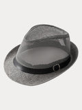 Panama-Fedora mit Lochmuster und Gürtelschnalle