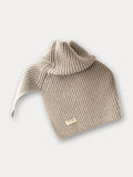 Einfacher Strick-Pullover-Schlauchschal