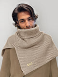 Einfacher Strick-Pullover-Schlauchschal
