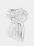Minimalistischer Warmer Strickschal
